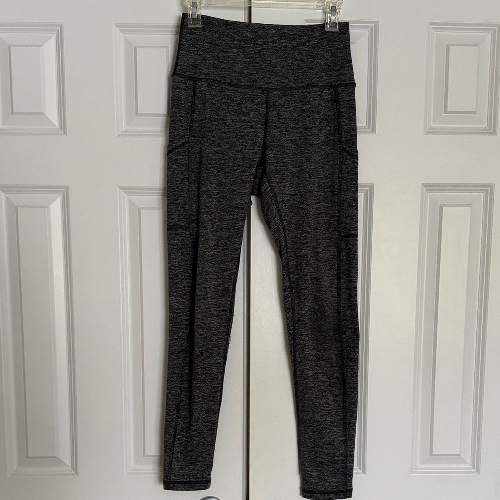 Aerie Gray/ black  chill play move High-Waisted Leggings ladies size M